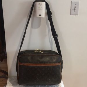 Louis Vuitton monogram shoulder bag